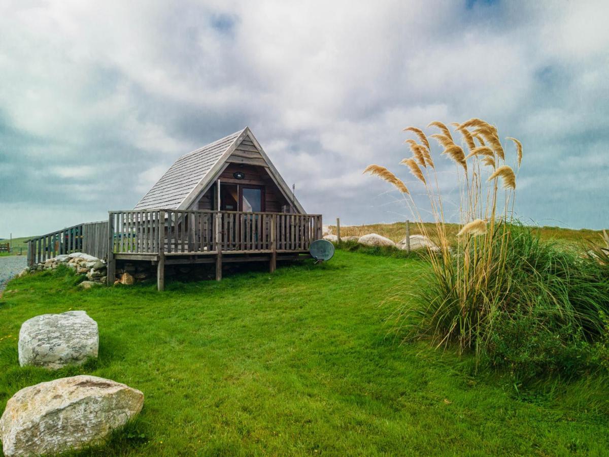 Swan View Lodge - North Uist Lochmaddy Exterior foto